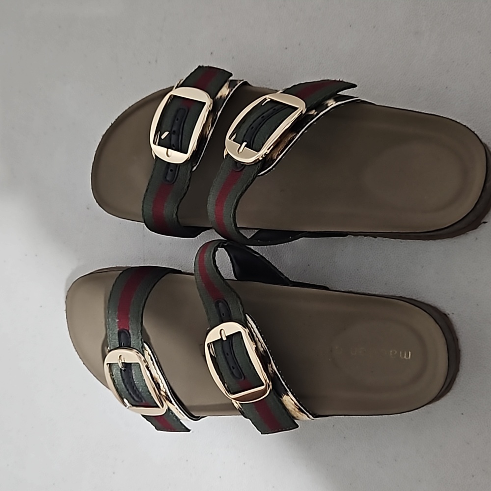 Women's shoes